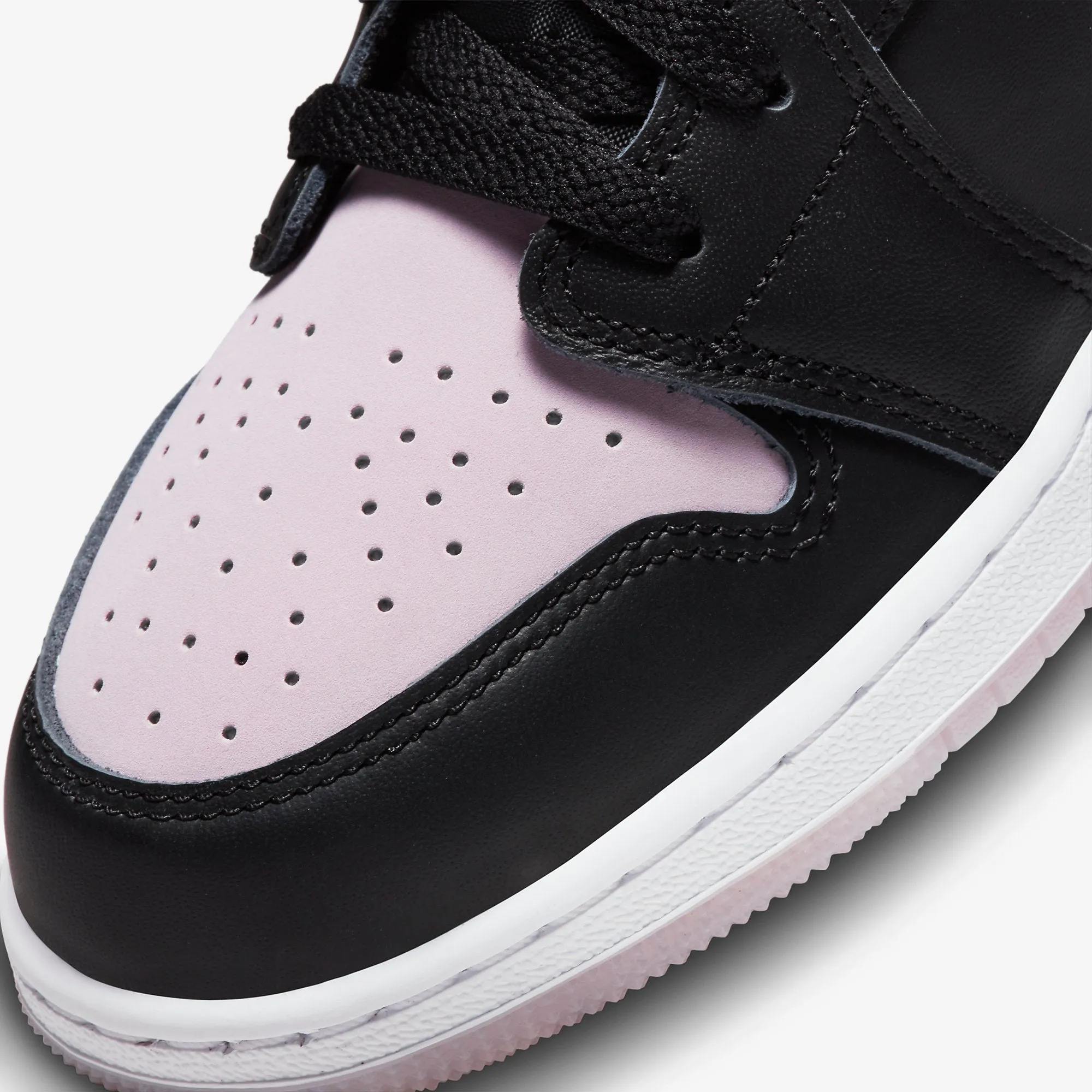 (GS) Air Jordan 1 Low SE 'Black / Iced Lilac' (2023) DV1333-051